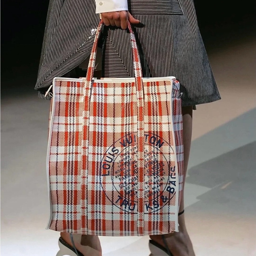 Similar to Louis Vuitton Ghana Must Go Bag